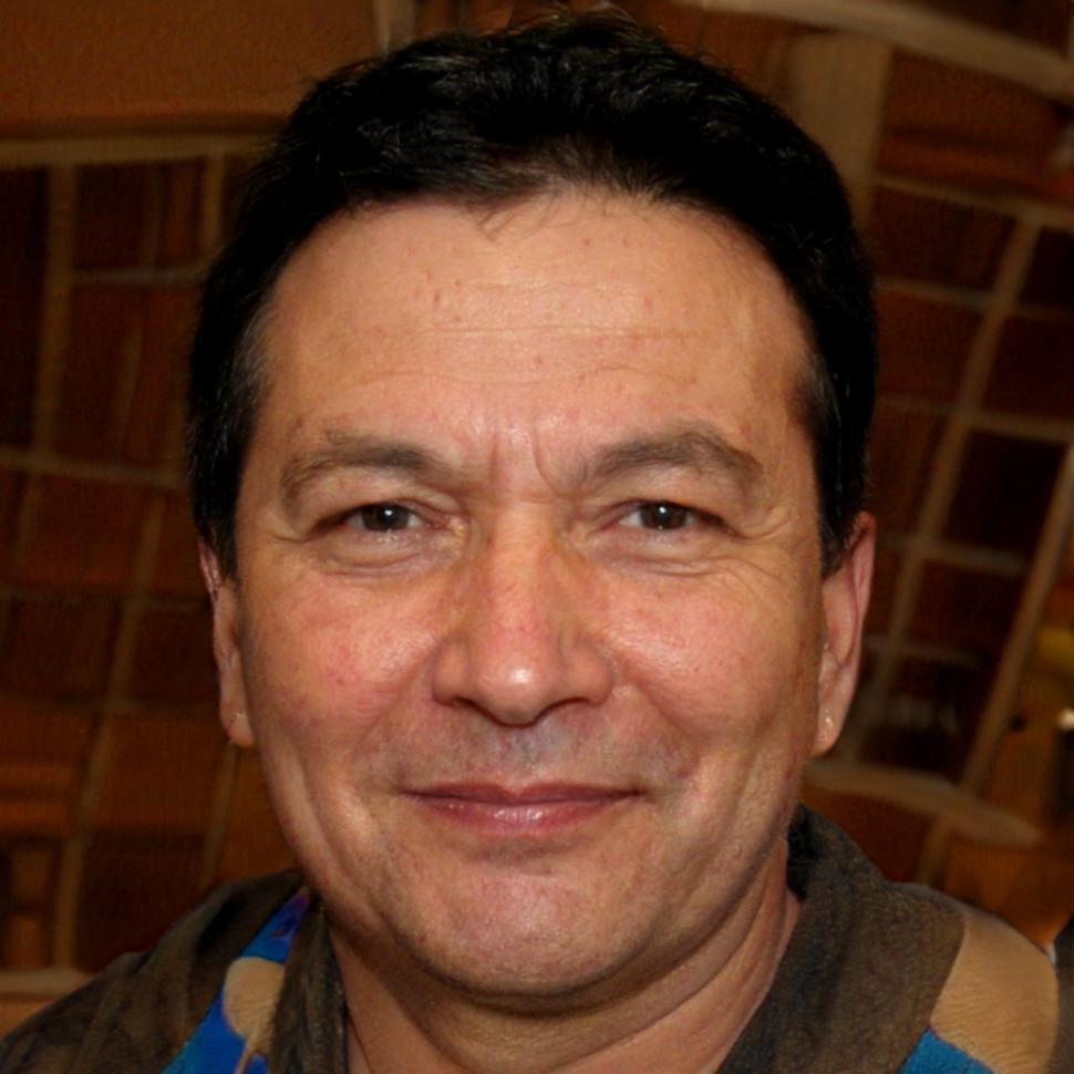 Kai Sinclair, Lead Financial Analyst